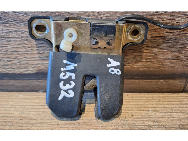 Zámek zadních dveří 827505 Audi A8 S8 D2 4D 1998