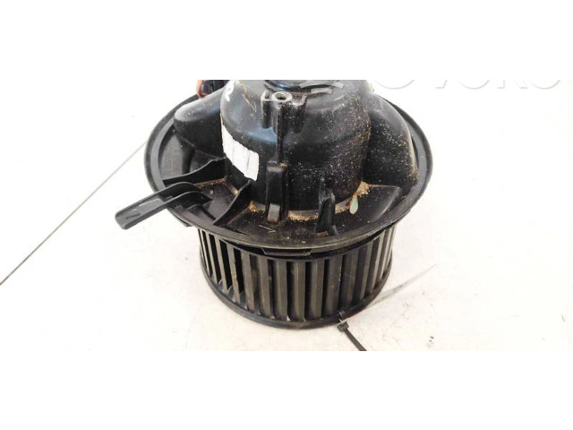 Вентилятор печки Skoda Octavia Mk2 (1Z)