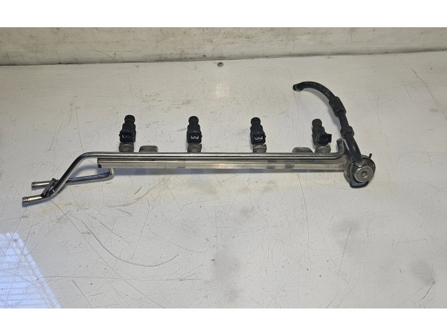 Комплект форсунок 06A133681B Skoda Octavia Mk2 (1Z)