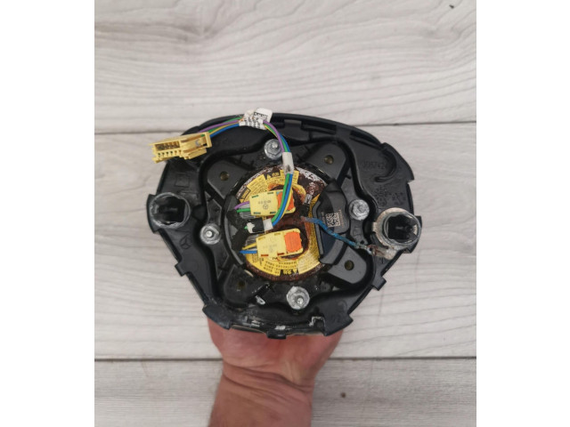 Подушка безопасности водителя UIYTT67ERR Infiniti QX30