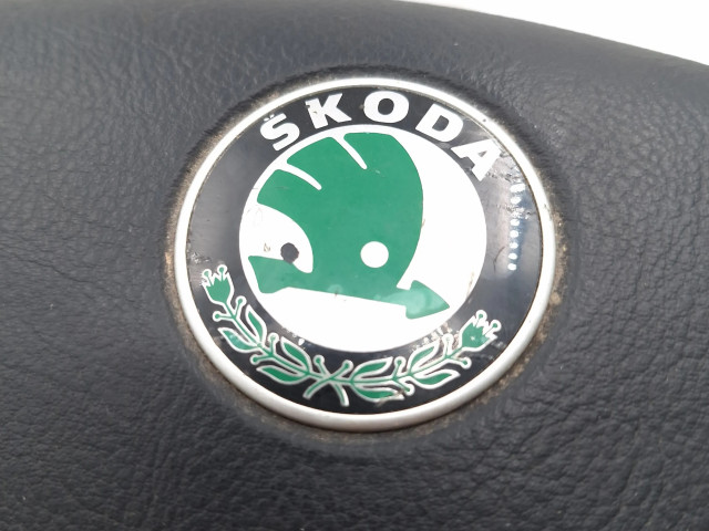 Подушка безопасности водителя 1U0880201A, 1U0880201 Skoda Octavia Mk1 (1U)