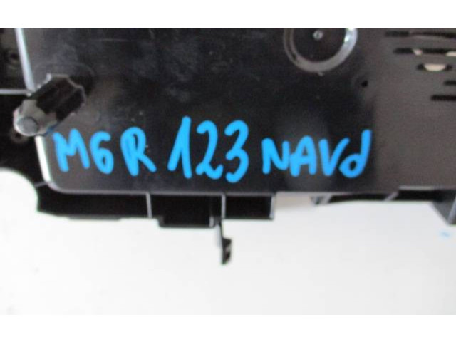 Přístrojová deska  Peugeot 5008 II 2019 9825340980  