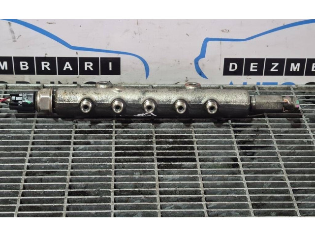 Топливная рампа Mitsubishi L200 для двигателя 4D56