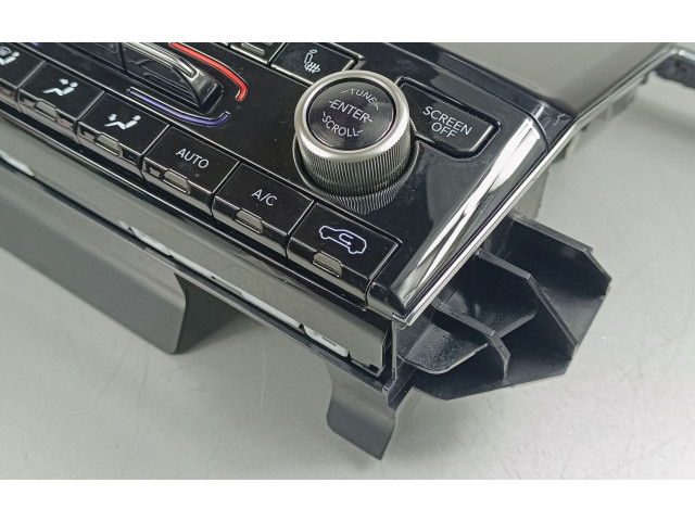 Дисплей 68375145AG Jeep Grand Cherokee WL