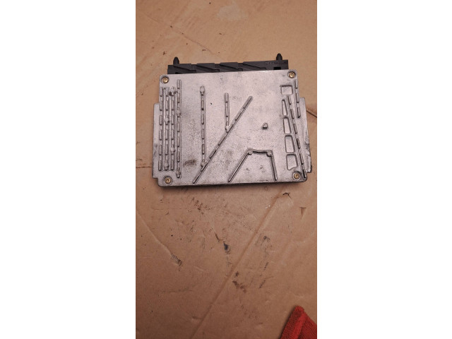 Блок управления двигателя 08677708A, 0000067185   Volvo V70