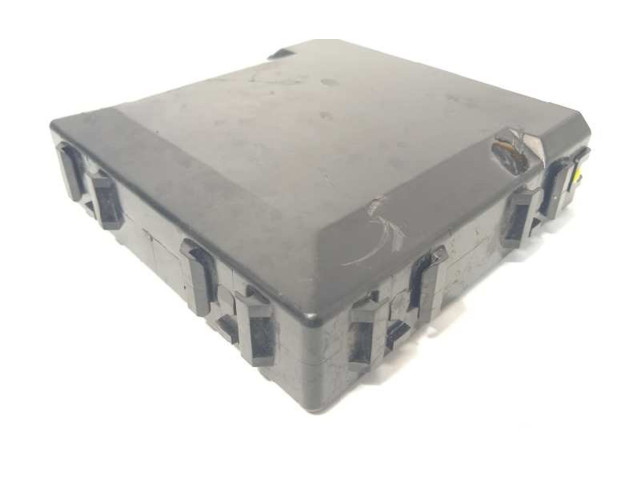 Блок управления 8865048060 Lexus RX XU10