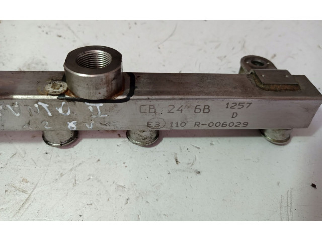 Vstřikovací lišta CB246B   Fiat Punto (188)     