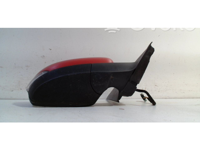 Зеркало электрическое Skoda Fabia Mk3 (NJ) 2015 - 2021 года