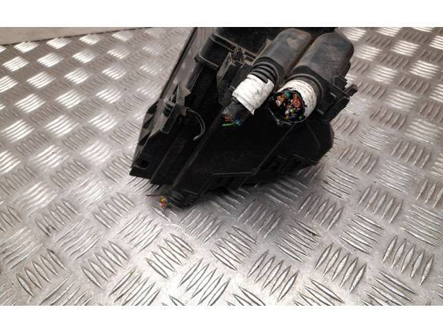 Блок предохранителей  284B81HD0B, G8144   Dacia Sandero    