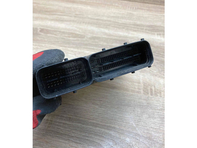 Блок управления двигателем Блок управления 55194018, YU Opel Combo C