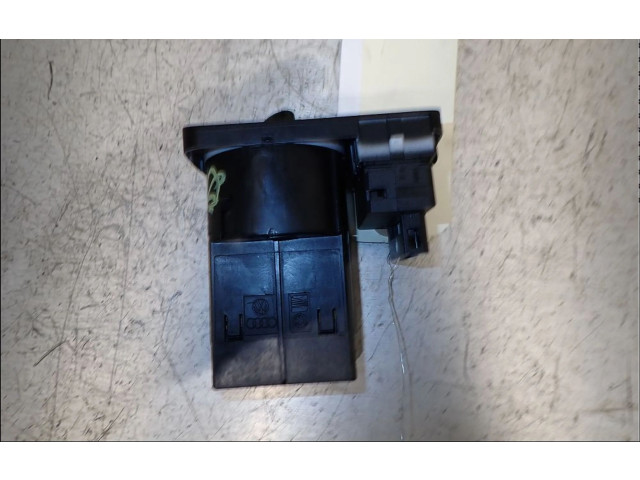 Ручка поворотов/ фонарей  8L1941531D5PR   Audi A3 S3 8L 