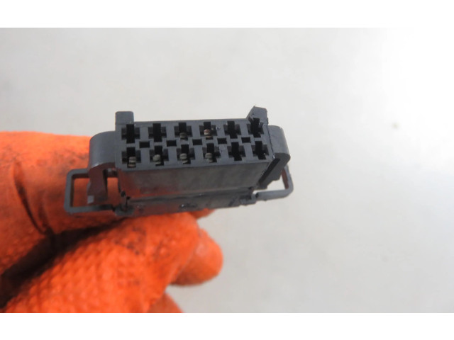 Зеркало (управляемое электричеством) Skoda Octavia Mk2 (1Z)