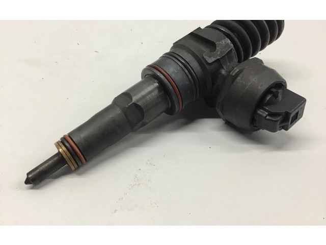 Форсунка 03G130073AJ Audi A3 S3 A3 Sportback 8P -