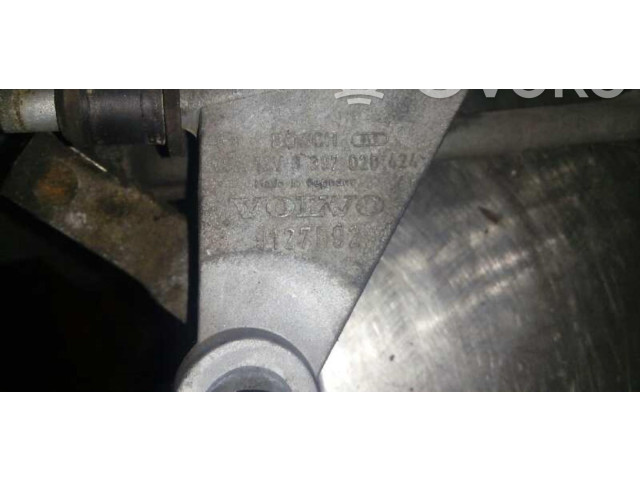 Моторчик заднего дворника 0390241133    Volvo V70