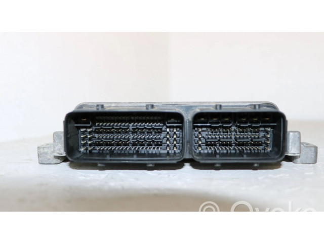 Блок управления двигателя 9809447980, 28628523   Citroen Jumpy