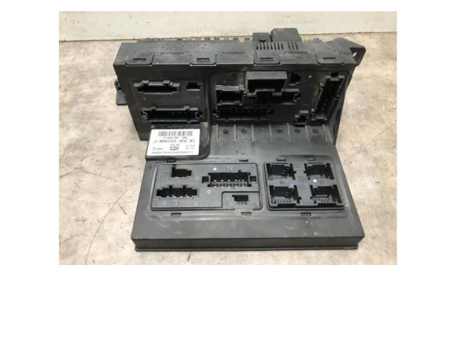 Pojistková skříňka Mercedes-Benz E AMG W211 2006