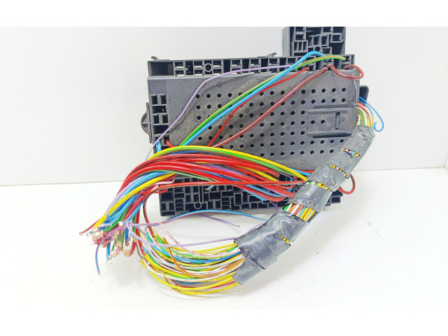 Блок предохранителей 9441586 Volvo S80