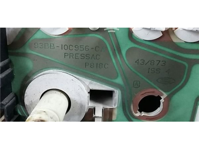 Přístrojová deska Ford Mondeo MK I 1993 93BB10C956