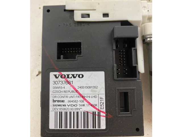 Подушка безопасности водителя 30737681, 994582108 Volvo V50