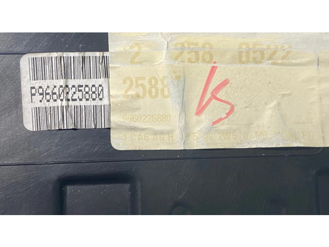 Панель приборов 9660225880, P9660225880 Citroen C2