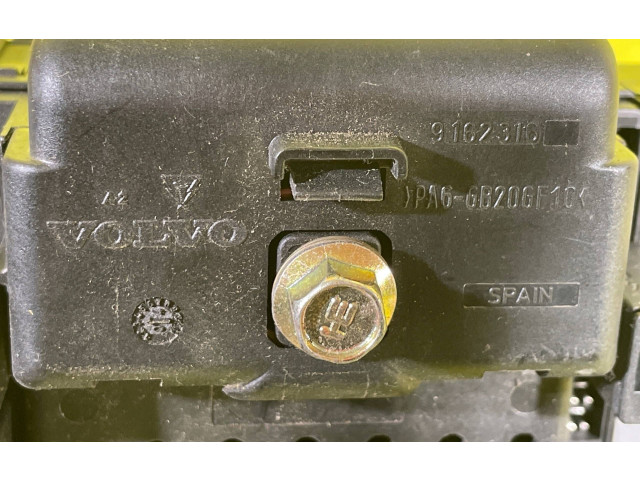 Блок предохранителей  89401802   Volvo XC90    