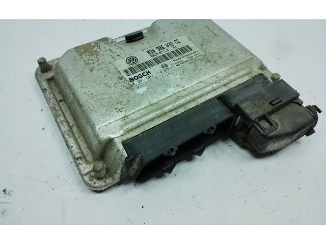 Блок управления двигателя 030906032CE, 030906032CE   Volkswagen Lupo