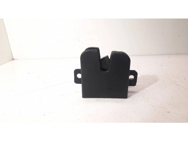 Замок задней крышки