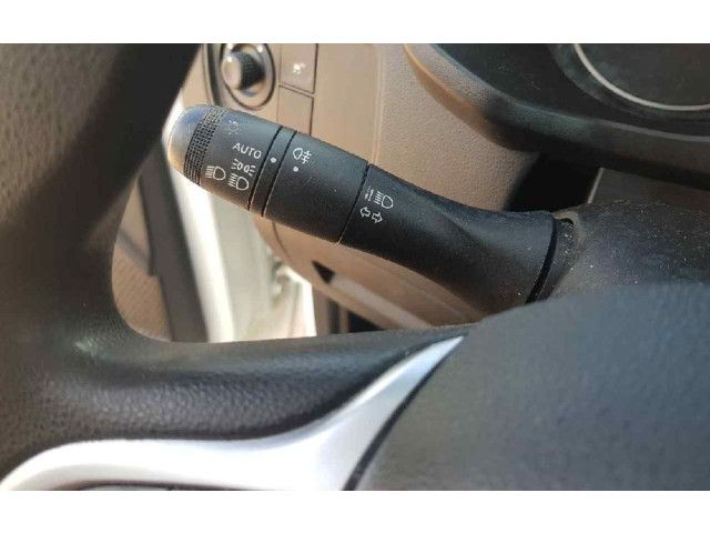 Рулевая рейка  Ручка стеклоочистителей 255671844R   Renault Express  -  года