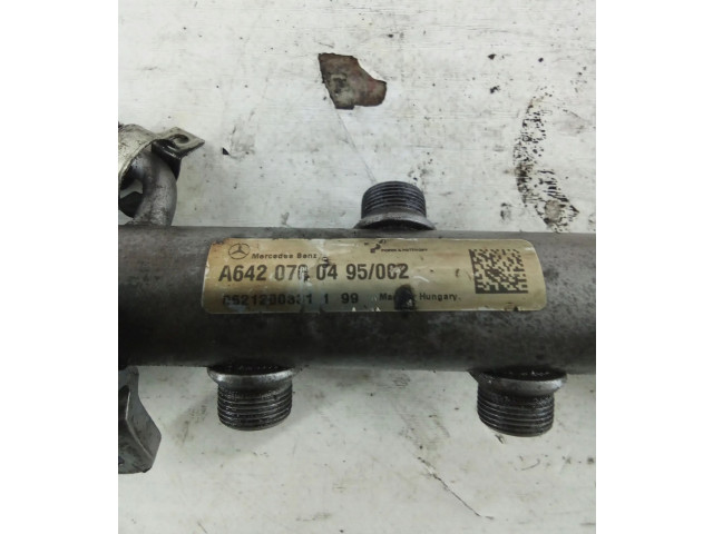 Vstřikovací lišta A6420700495 Mercedes-Benz CLS C219