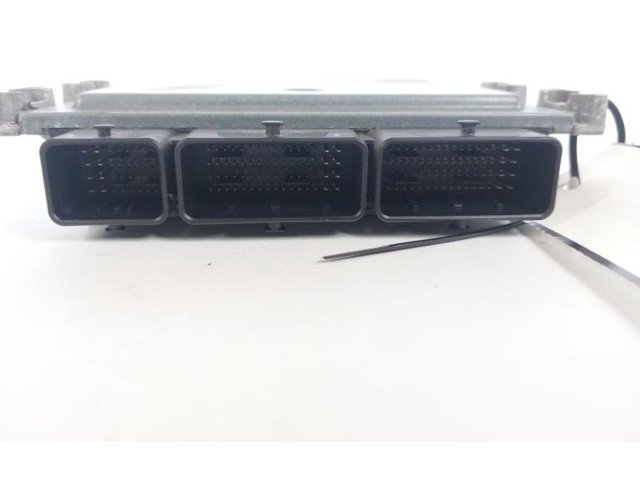 Блок управления двигателя 237109915R, 237109915R Dacia Duster
