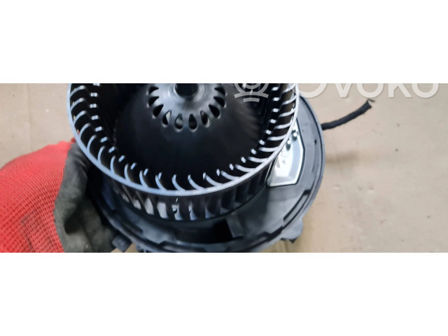 Вентилятор печки    5Q1819021B, 09XL9L0LL   Audi A3 S3 8V