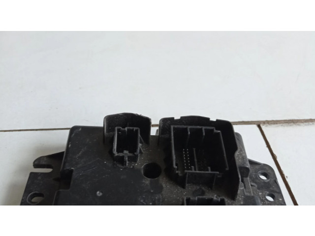 Блок управления 05091960AA   Chrysler Pacifica