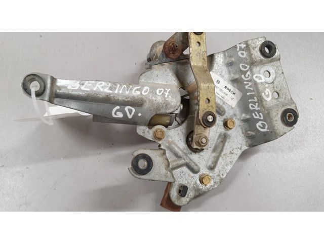 Моторчик заднего дворника 0390201408, 3397020406 Citroen Berlingo