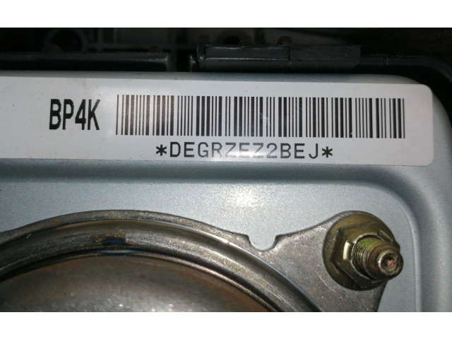 Подушка безопасности водителя DEGRZEZ2BEJ, DBZRZ9MCCRC   Mazda 323