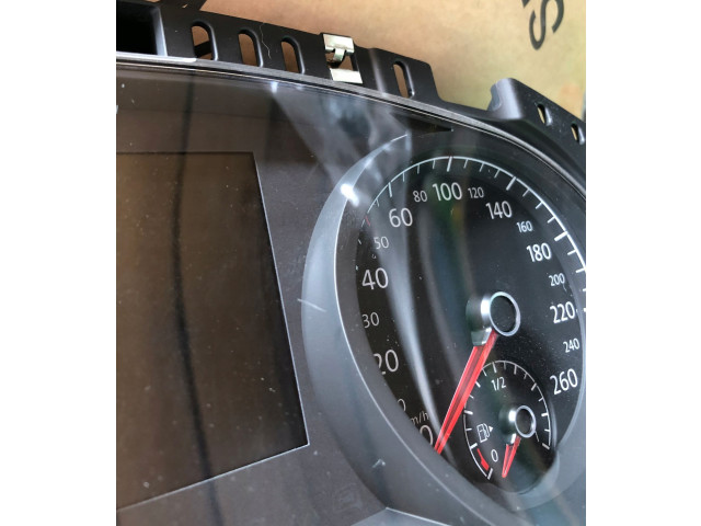 Панель приборов 5G1920740   Volkswagen Golf VII       