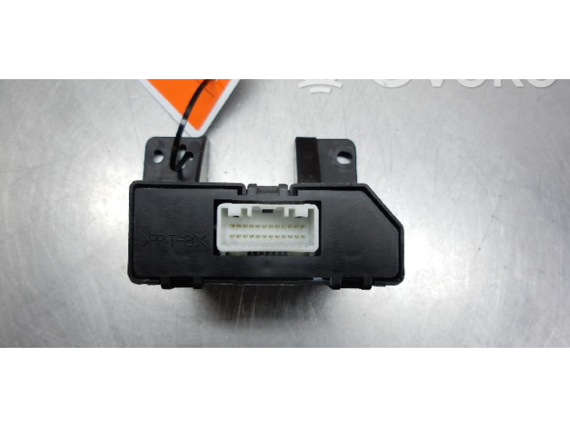 Блок управления 886500F030, 886500F030   Toyota Corolla Verso AR10