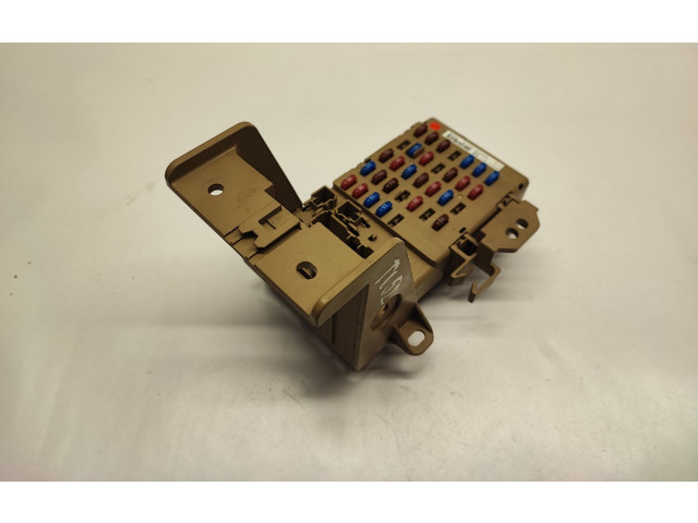   Pojistková skříňka 82201FJ211   Subaru XV 2016