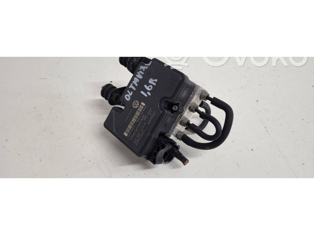 Интеркулер 1K0907379P, 00009496E5 Skoda Octavia Mk2 (1Z)