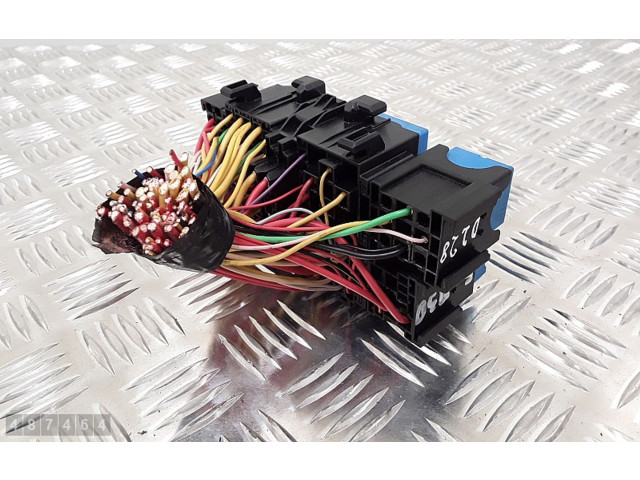 Блок предохранителей 20240077 Dacia Logan II