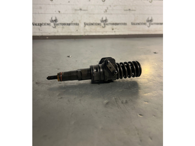 Vstřikovač 038130073AG Volkswagen Caddy