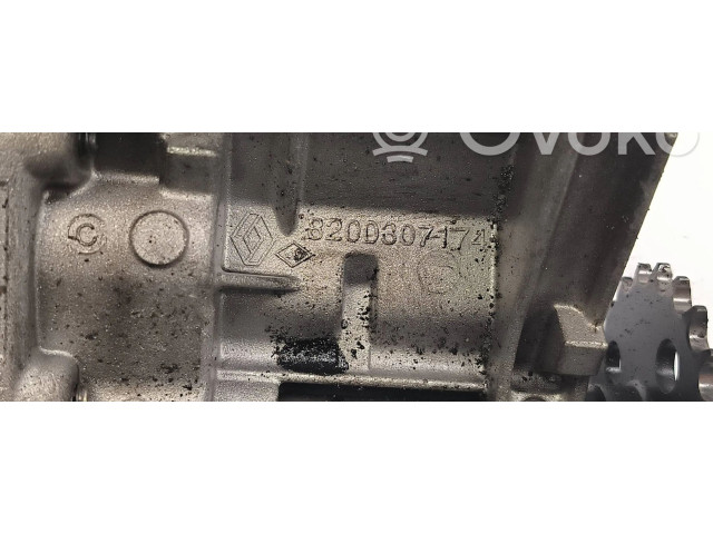 Масляный насос  K9K (768) 8200307174  Renault Clio III 