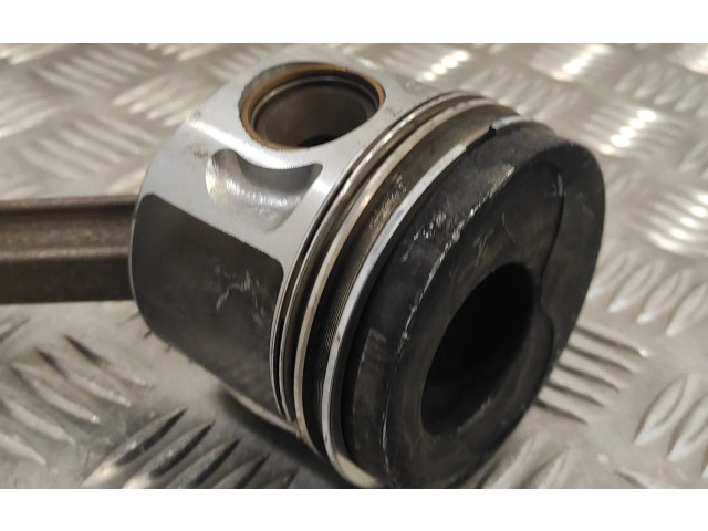 Píst    Seat Leon (1P)    BXE 