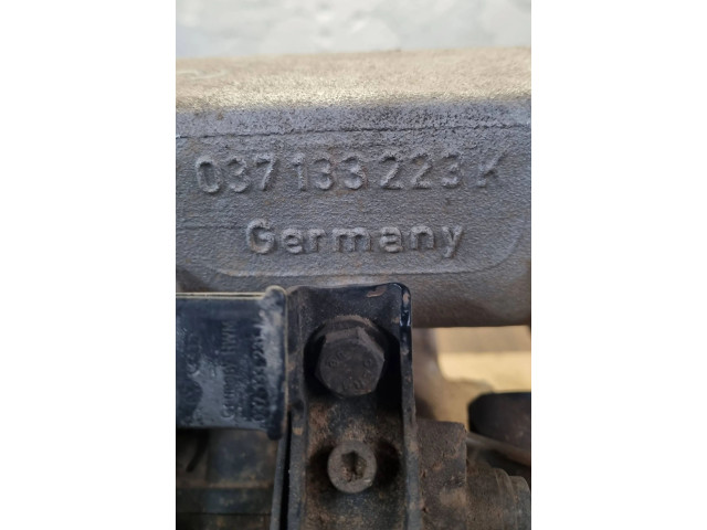 Поршень Всасывающий коллектор  037133223K  Volkswagen PASSAT B4  