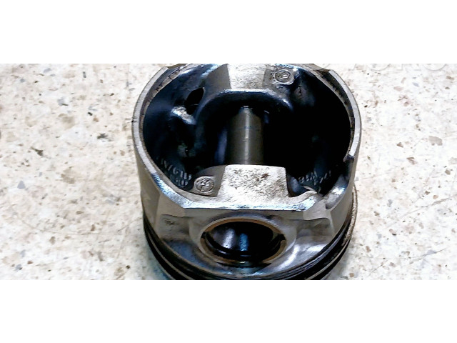 Поршень 81L97A12, VWSL2AA Volkswagen Golf VI