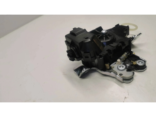 Zámek zadních dveří A1177589005 Mercedes-Benz C W205 2017