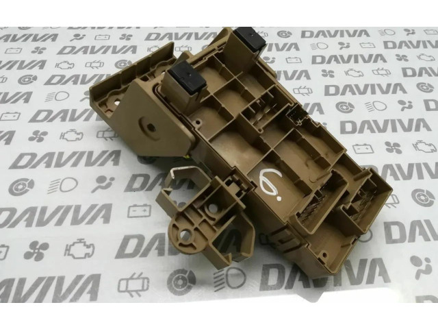 Блок предохранителей 82201FG000 Subaru Outback