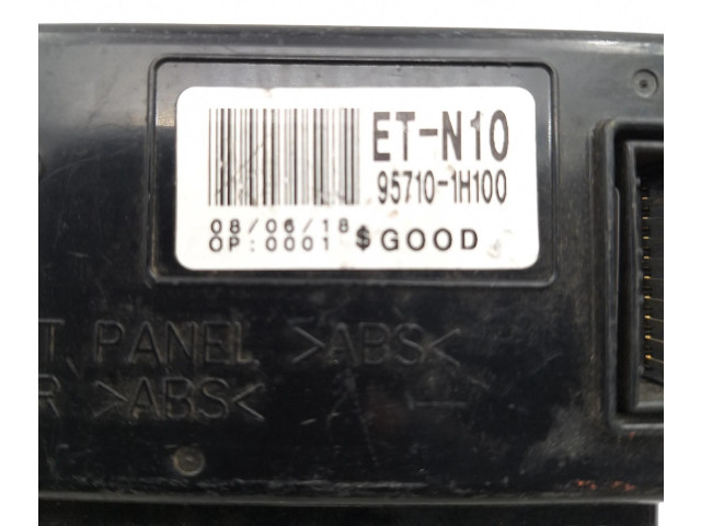 Дисплей    957101H100, 95710-1H100   KIA Ceed