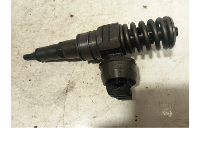 Форсунка 038130073AG Volkswagen Touran I BKC