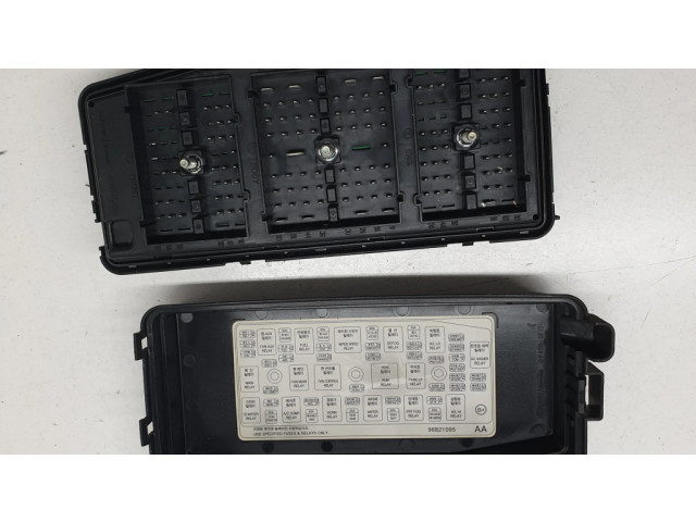 Pojistková skříňka Chevrolet Captiva 2008