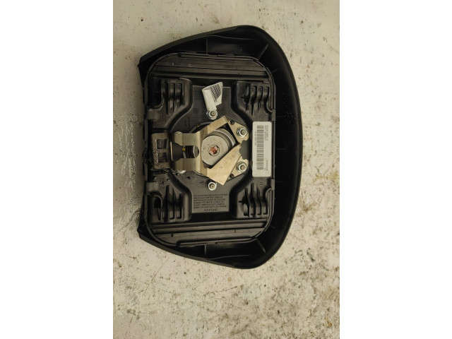 Подушка безопасности водителя    Renault Trafic II (X83)